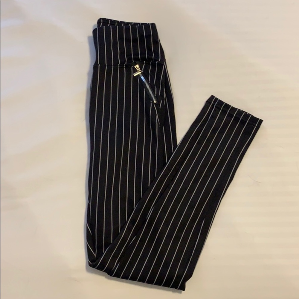 Pin stripe leggings